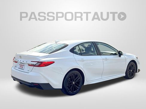 Used 2025 Toyota Camry SE w/ Convenience Package AWD/4WD image 8