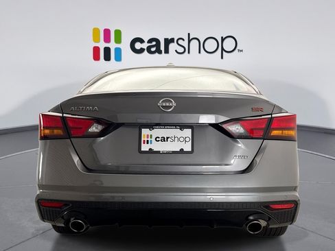 Used 2024 Nissan Altima 2.5 SR w/ SR Premium Package AWD/4WD image 4