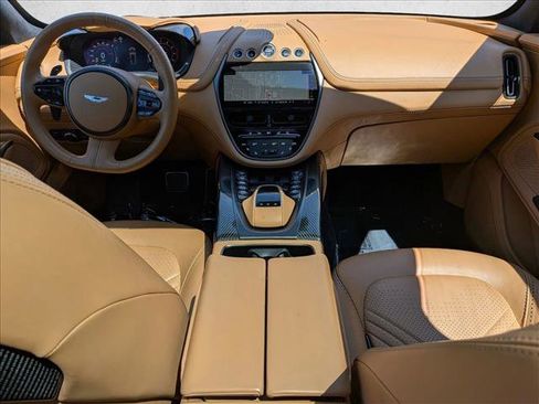 Used 2021 Aston Martin DBX AWD/4WD image 19