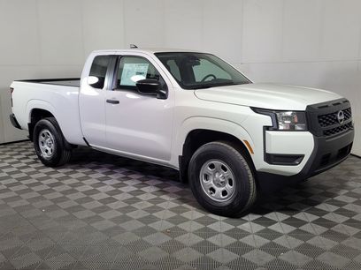 New 2025 Nissan Frontier S