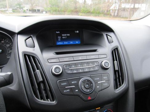 Used 2015 Ford Focus S image 52