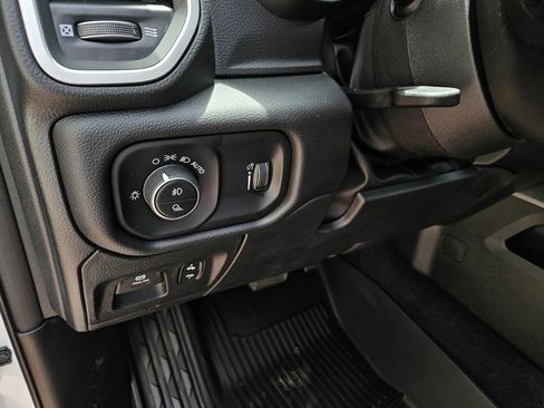New 2026 RAM 1500 4x4 Crew Cab image 14