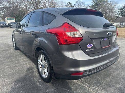 Used 2014 Ford Focus SE image 4