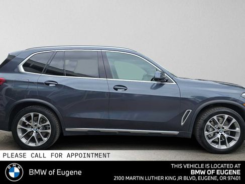 Used 2019 BMW X5 xDrive40i w/ Premium Package 2 AWD/4WD image 2