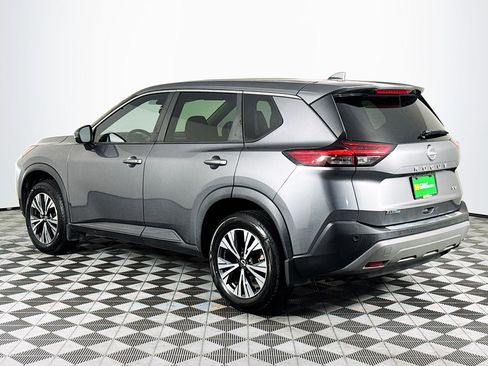 Used 2022 Nissan Rogue SV image 6