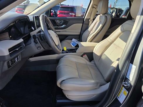 Certified 2022 Lincoln Corsair Reserve w/ Equipment Group 201A image 8