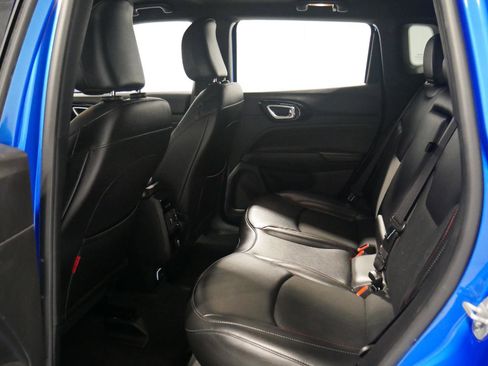 Used 2023 Jeep Compass Trailhawk image 12