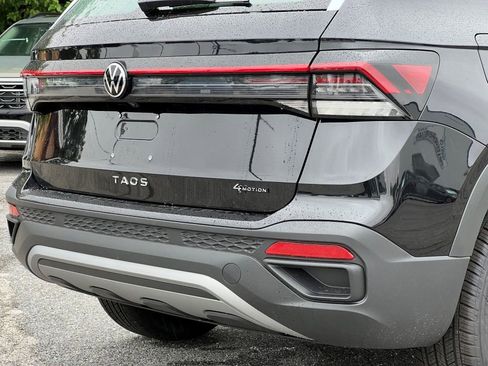 New 2025 Volkswagen Taos S image 4