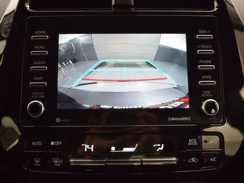 Used 2021 Toyota Prius LE image 16