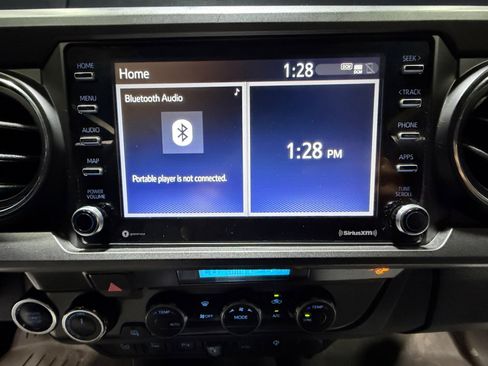 Used 2021 Toyota Tacoma TRD Off-Road w/ Technology Package image 28