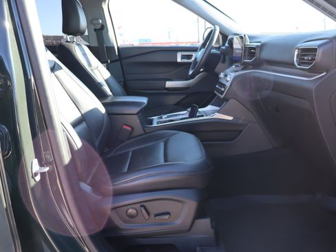 Used 2023 Ford Explorer XLT w/ Equipment Group 202A image 14