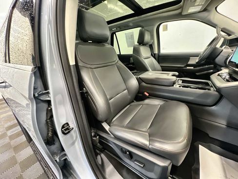 Used 2025 Ford Expedition Max Active image 27