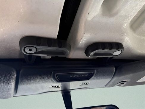 Used 2018 Jeep Wrangler Unlimited Sahara image 20