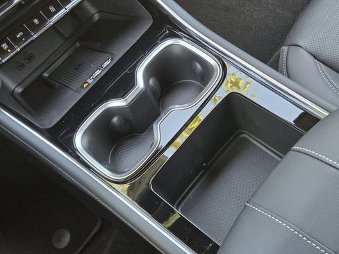New 2026 Chevrolet Traverse LT w/ Driver Confidence Package FWD image 15