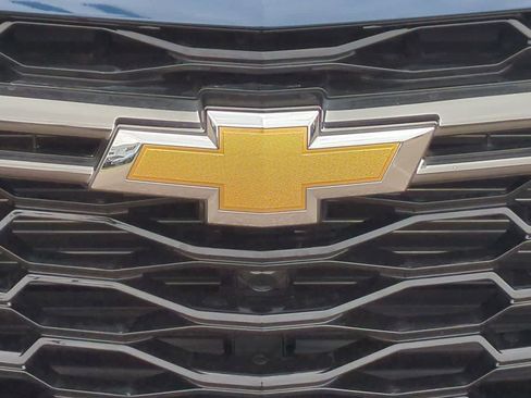 Used 2023 Chevrolet Traverse LT AWD/4WD image 11