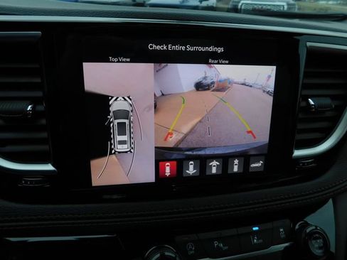 New 2026 Chrysler Pacifica Pinnacle w/ Trailer Tow Group AWD/4WD image 20