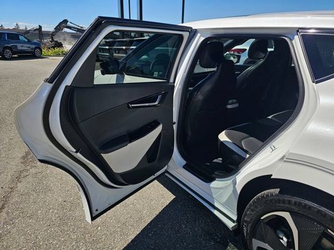 Certified 2024 Kia EV6 GT-Line AWD/4WD image 23