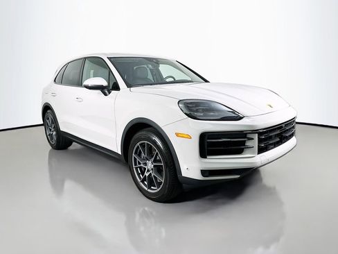 Certified 2024 Porsche Cayenne AWD/4WD image 7