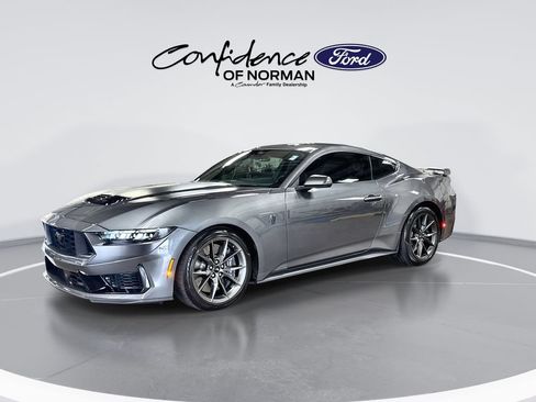 Used 2025 Ford Mustang Dark Horse RWD image 4