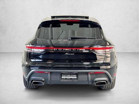 Certified 2026 Porsche Macan AWD/4WD image 10