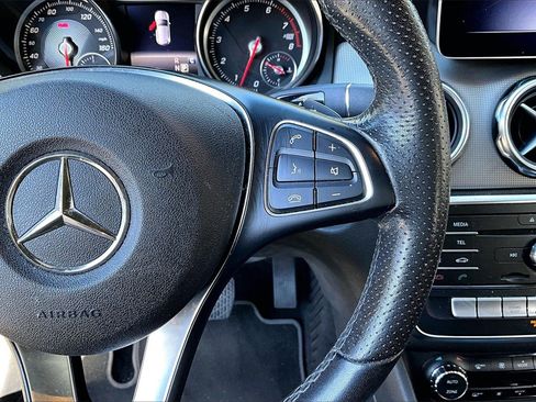 Used 2020 Mercedes-Benz GLA 250 GLA 250 image 11