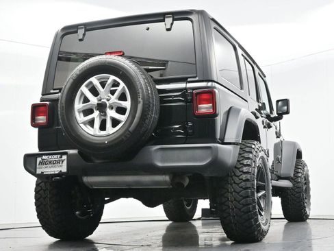 Used 2023 Jeep Wrangler Unlimited Sport AWD/4WD image 43