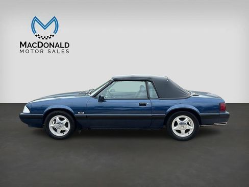 Used 1989 Ford Mustang LX RWD image 4
