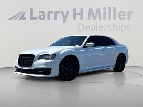 Used 2021 Chrysler 300 S w/ S Model Appearance Package RWD image 1