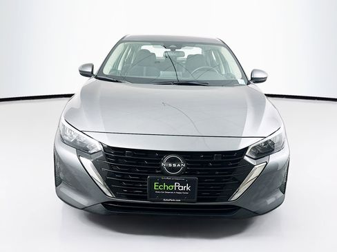 Used 2024 Nissan Sentra SV image 2