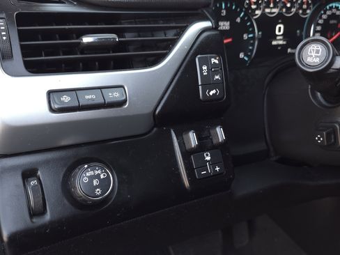 Used 2020 Chevrolet Tahoe Premier w/ RST 6.2L Performance Edition image 28