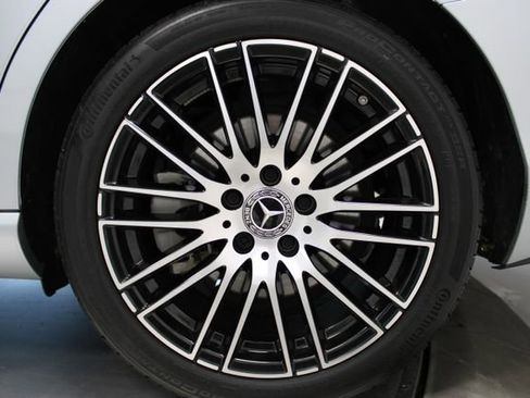 Used 2023 Mercedes-Benz C 300 Sedan image 33