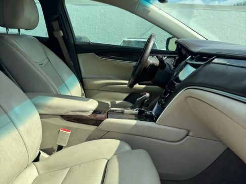 Used 2013 Cadillac XTS Luxury w/ Driver Awareness Package image 18