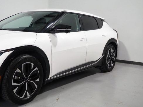 Used 2024 Kia EV6 Wind w/ Wind Technology Package AWD/4WD image 59