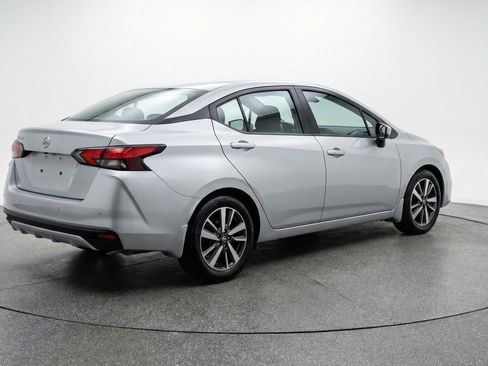 Used 2025 Nissan Versa SV FWD image 9