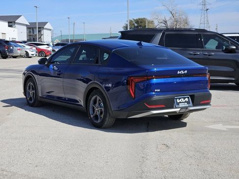 New 2026 Kia K4 FWD image 4