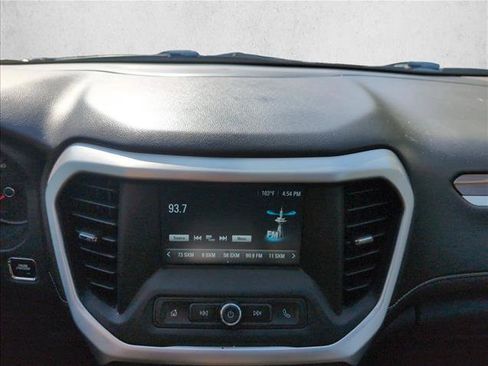 Used 2019 GMC Acadia SLE FWD image 12