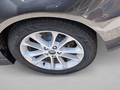 Used 2020 Ford Fusion SE FWD image 6