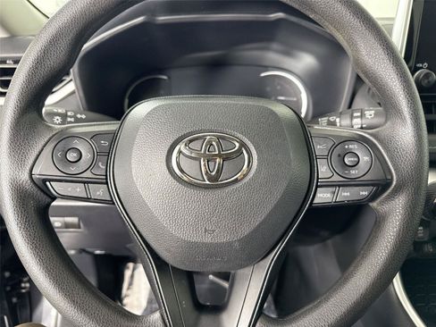 Certified 2025 Toyota RAV4 XLE AWD/4WD image 15
