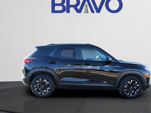 Used 2023 Chevrolet TrailBlazer LT image 4