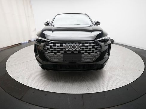 Used 2025 Audi Q5 Premium w/ Convenience Package AWD/4WD image 11