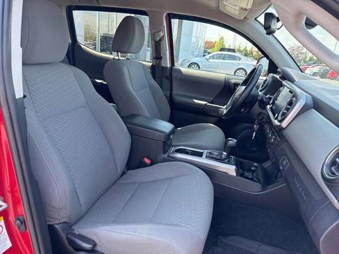 Used 2020 Toyota Tacoma SR5 image 26