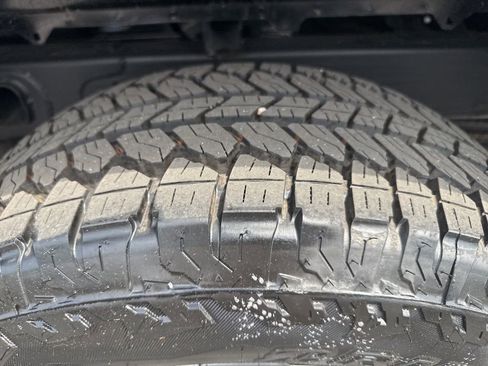 Used 2026 Chevrolet Silverado 1500 LT image 35