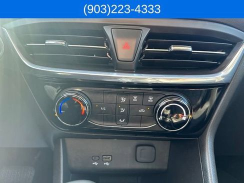 Used 2024 Buick Encore GX Sport Touring FWD image 28