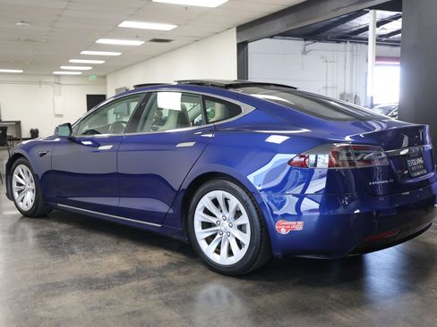 Used 2016 Tesla Model S 90D AWD/4WD image 9