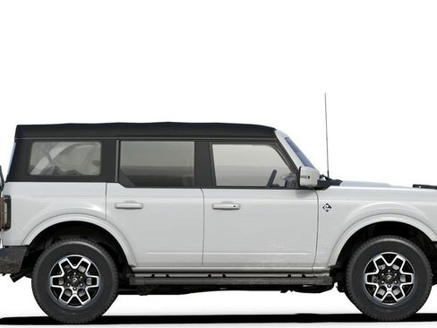 New 2025 Ford Bronco Outer Banks image 40