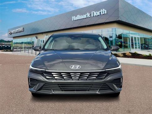 New 2026 Hyundai Elantra SE image 12
