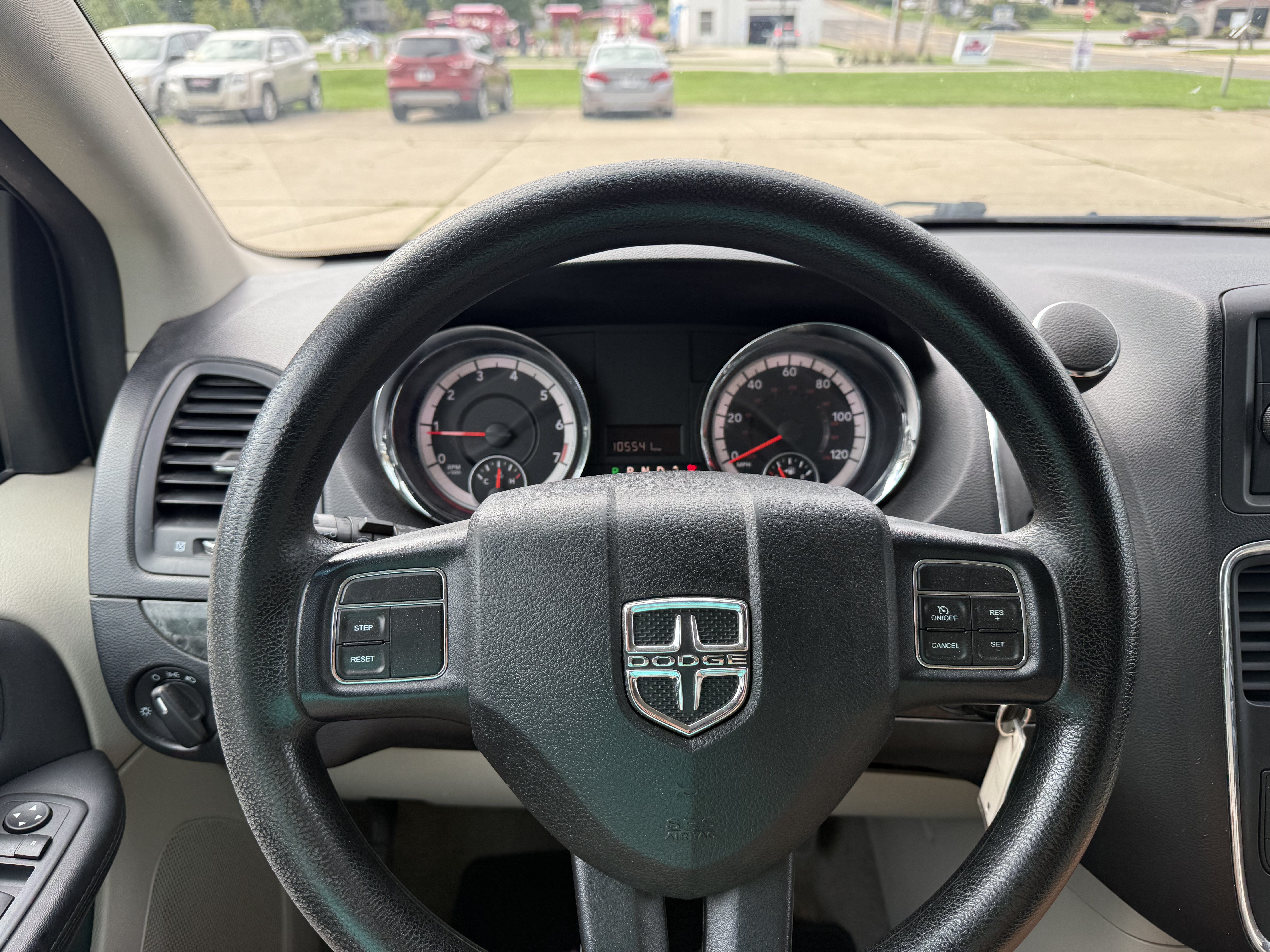 Used 2014 Dodge Grand Caravan SE w/ Quick Order Package 29E SE FWD image 12