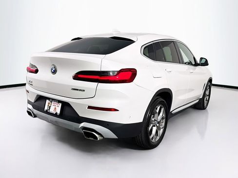 Used 2024 BMW X4 xDrive30i w/ Parking Assistance Package image 10