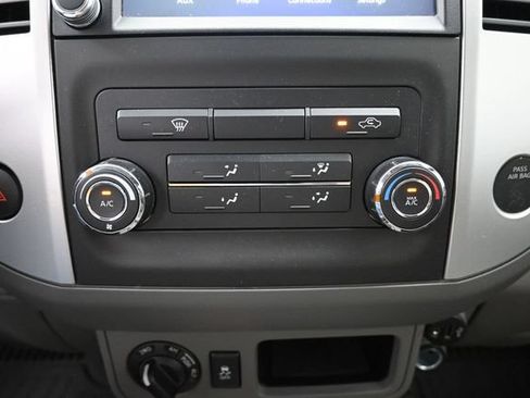 Used 2021 Nissan Frontier SV AWD/4WD image 16