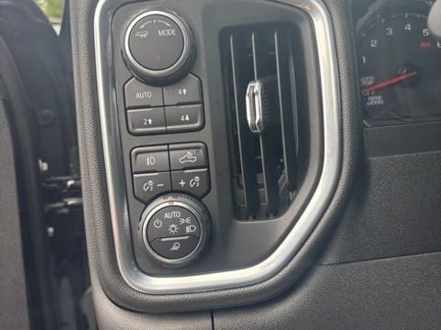Used 2021 Chevrolet Silverado 1500 LT Trail Boss w/ Convenience Package II AWD/4WD image 23